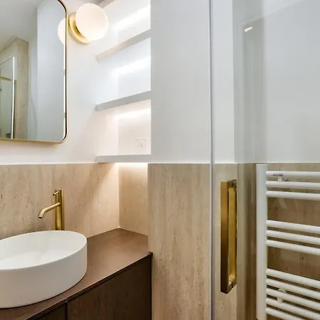 Sublime Duplex Avec Salle De Cinéma Appartamento