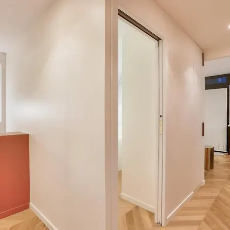 Sublime Duplex Avec Salle De Cinéma *
