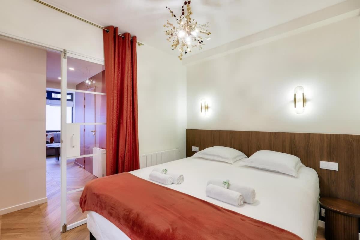Sublime Duplex Avec Salle De Cinema Apartment *
